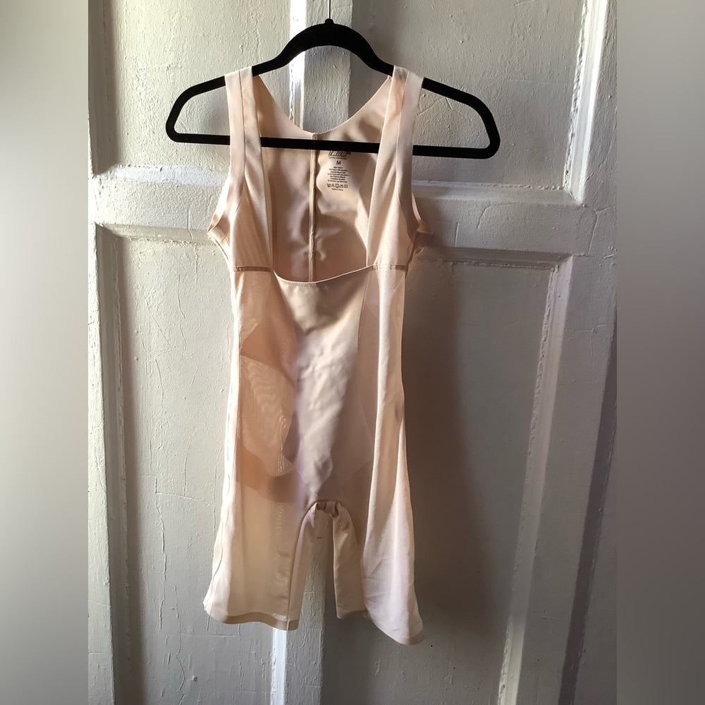 Under Where? Luxury Collction Ladies Shape-wear